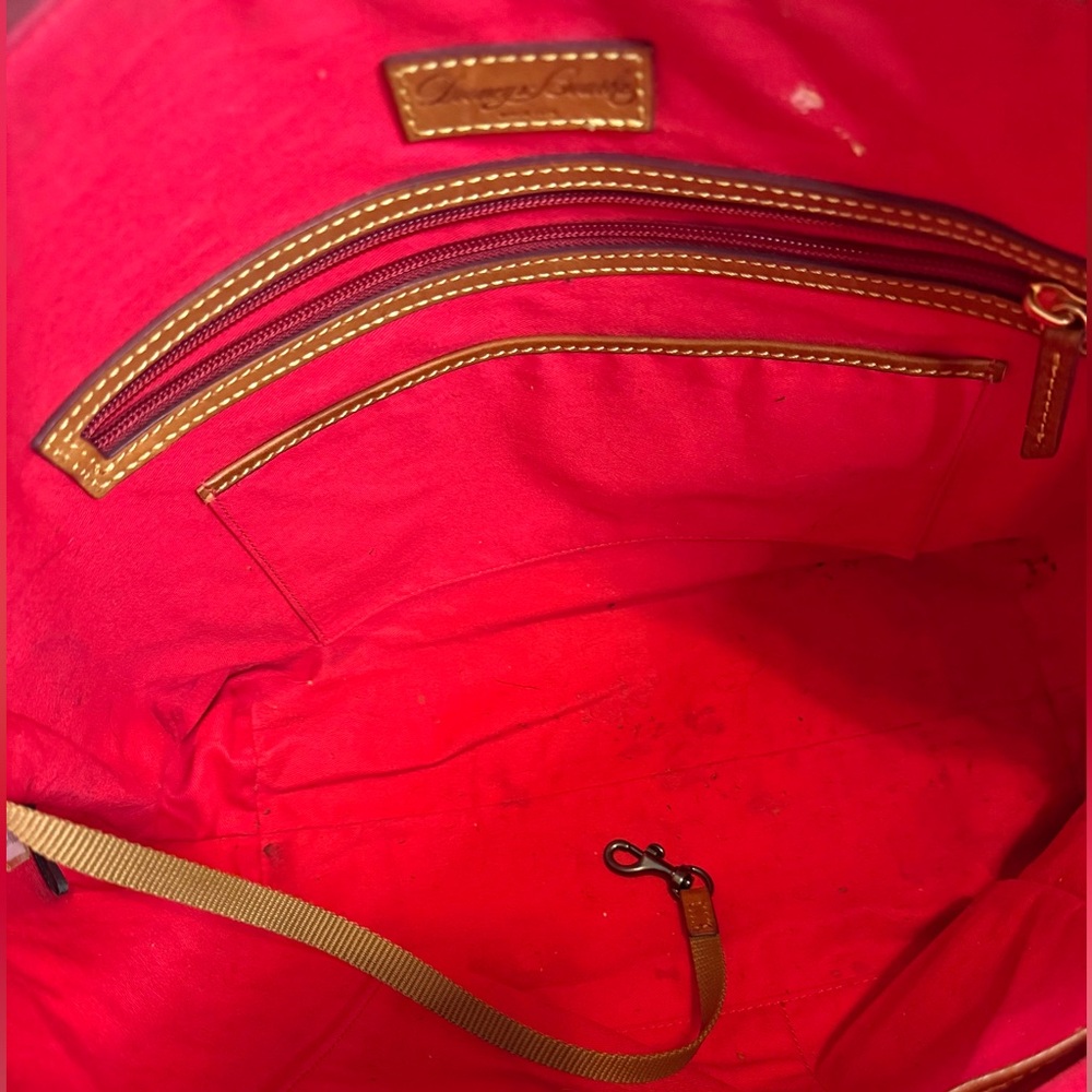 Large Elegant Camel Baseball Leather Dooney & Bourke Tote Bag - Picture 6 of 6
